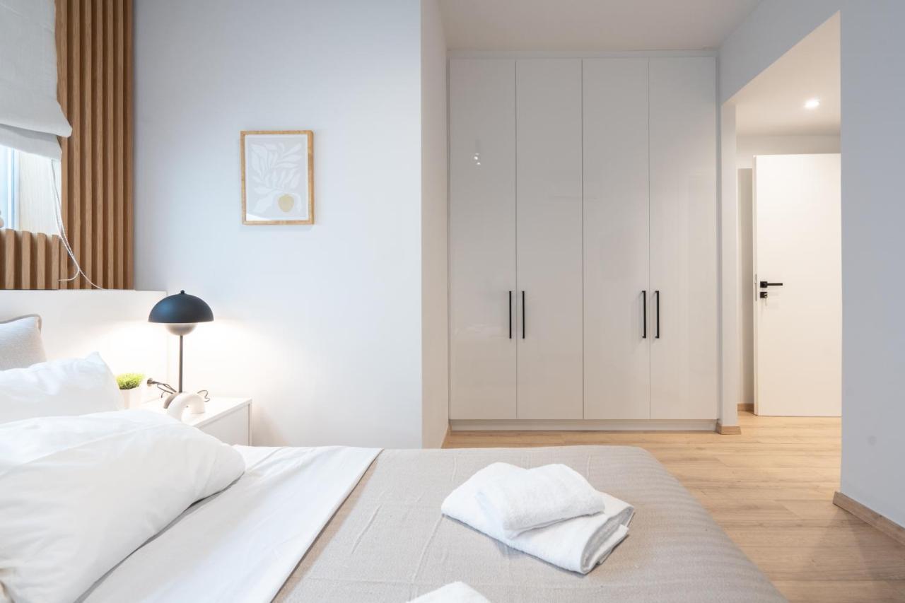 Luxury 4 Bedrooms Apartment Near Flisvos Marina Pireu Exterior foto