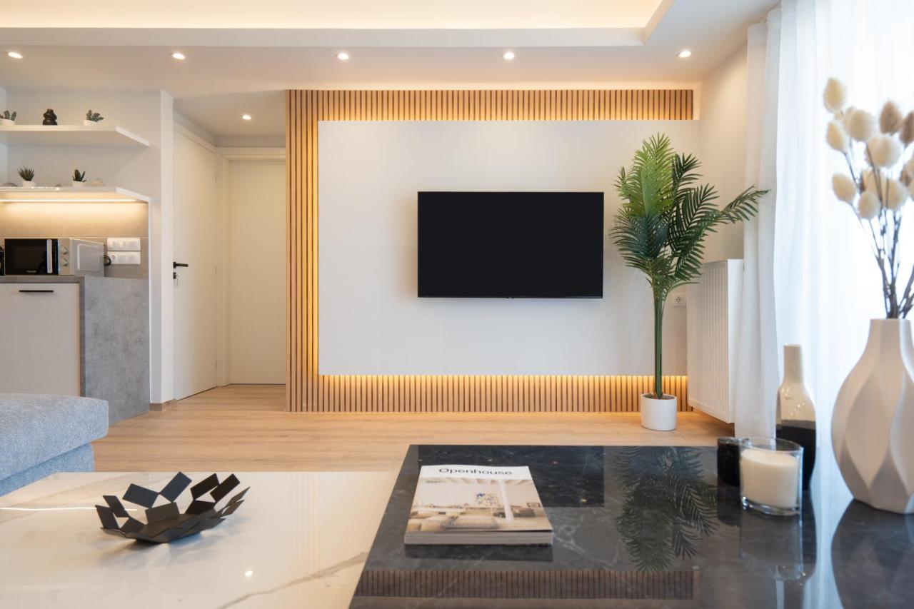 Luxury 4 Bedrooms Apartment Near Flisvos Marina Pireu Exterior foto