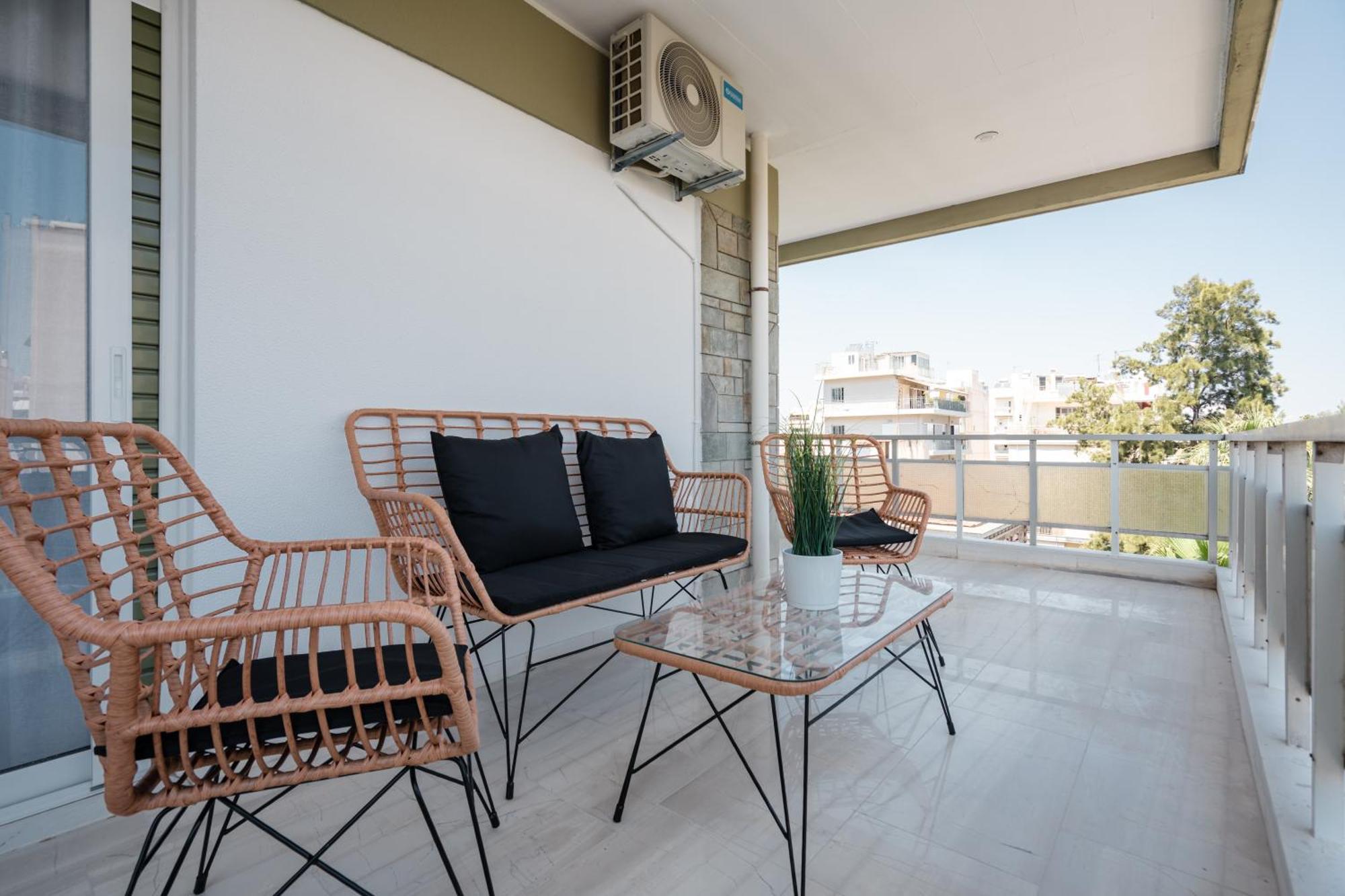 Luxury 4 Bedrooms Apartment Near Flisvos Marina Pireu Exterior foto