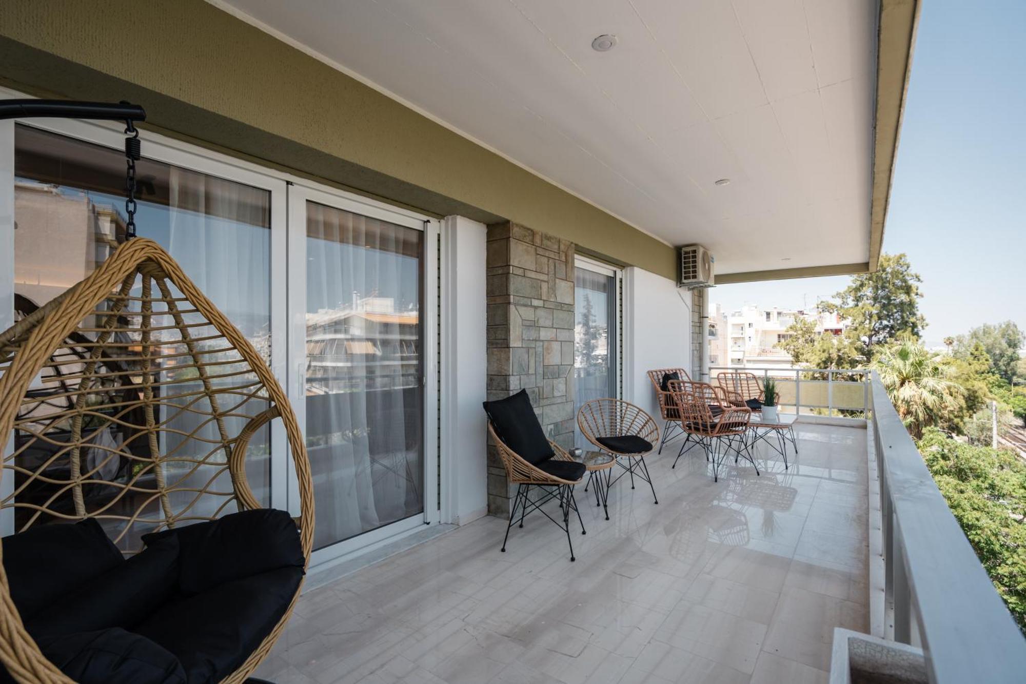 Luxury 4 Bedrooms Apartment Near Flisvos Marina Pireu Exterior foto