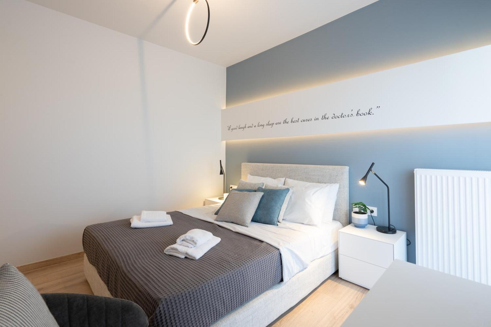 Luxury 4 Bedrooms Apartment Near Flisvos Marina Pireu Exterior foto