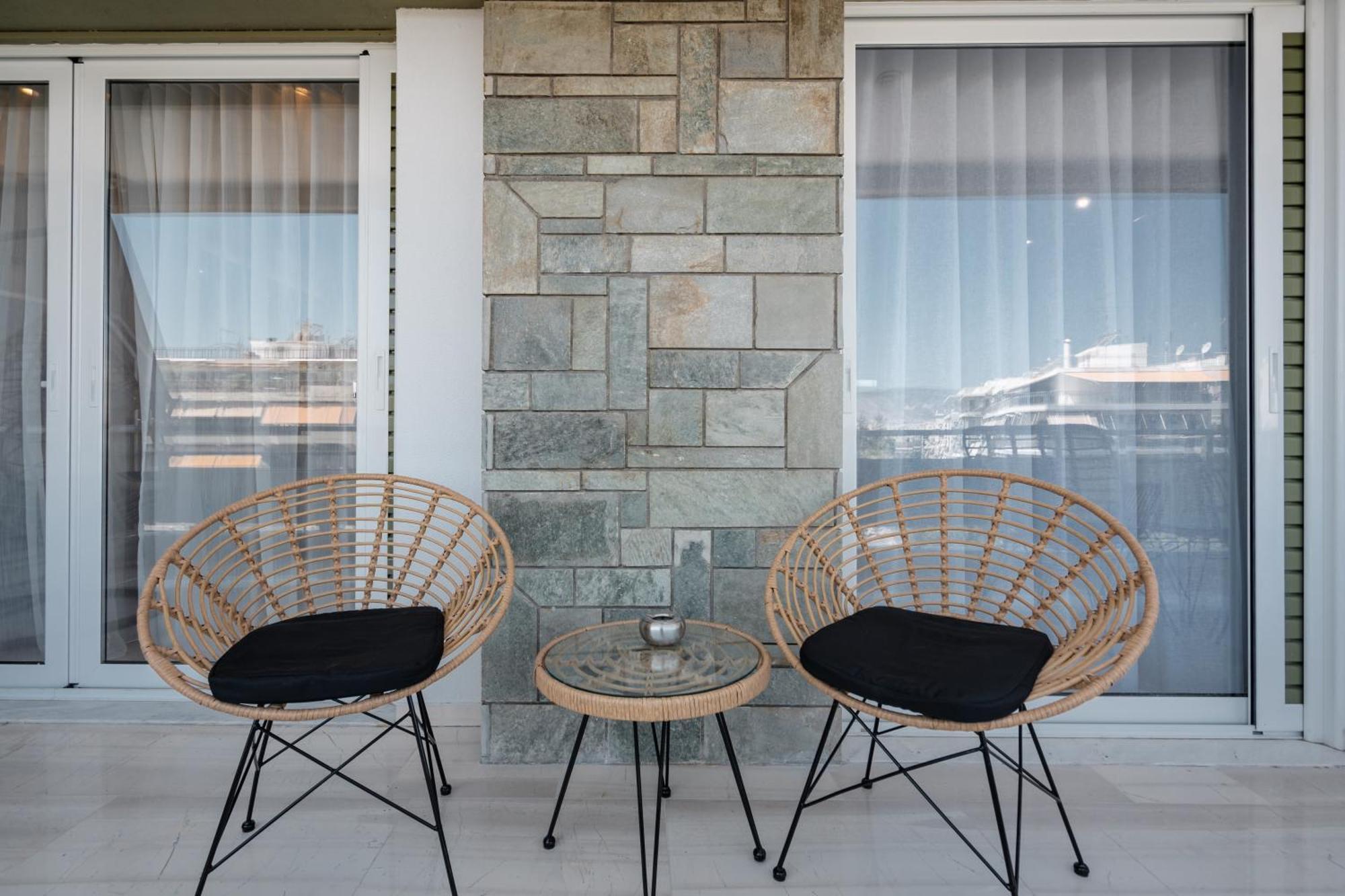 Luxury 4 Bedrooms Apartment Near Flisvos Marina Pireu Exterior foto